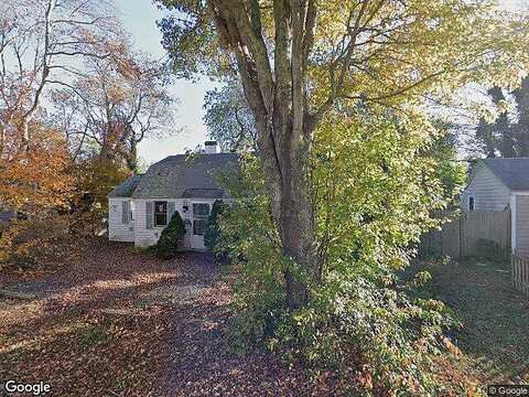 Alden, HYANNIS, MA 02601