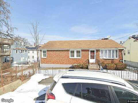 Russell, EVERETT, MA 02149
