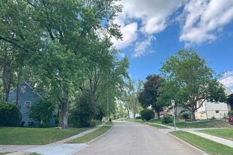 94Th, OMAHA, NE 68114