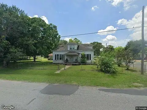 Avenue C, EL CAMPO, TX 77437