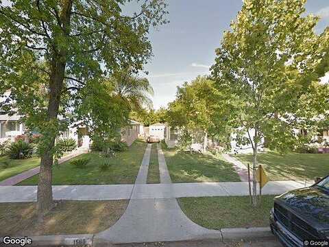 19Th, KINGSBURG, CA 93631