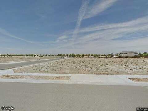 Ashli, KERMAN, CA 93630