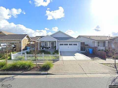 Brandee, SANTA ROSA, CA 95403