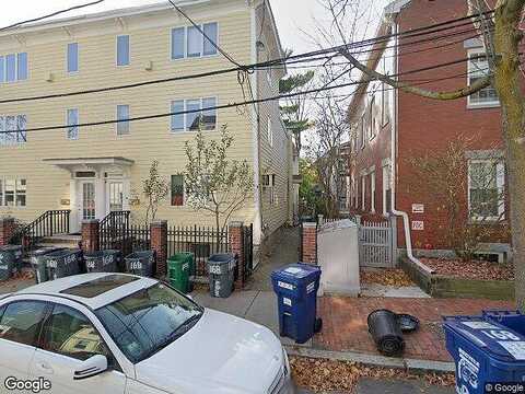 Auburn St, CAMBRIDGE, MA 02139