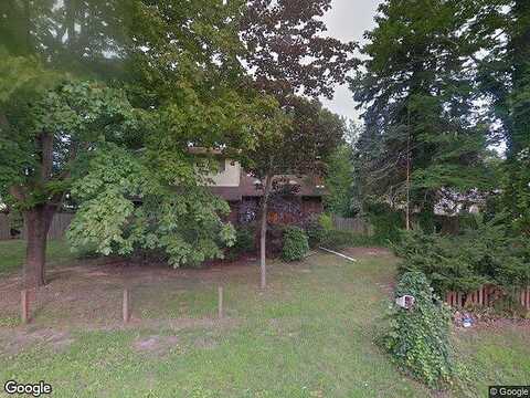 Huguenot, MASTIC BEACH, NY 11951