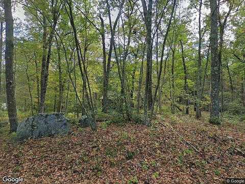 Quiet Woods, EAST HAMPTON, CT 06424