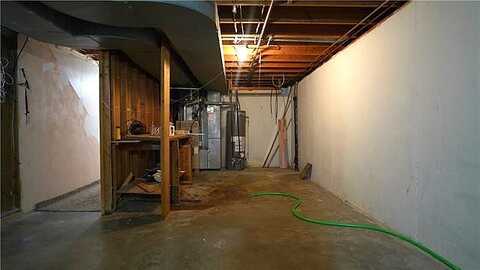 Howard, INDEPENDENCE, MO 64050