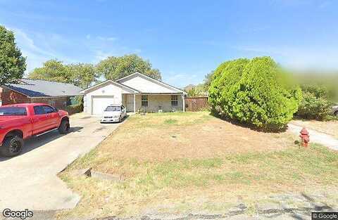 Avenue, GRAND PRAIRIE, TX 75051