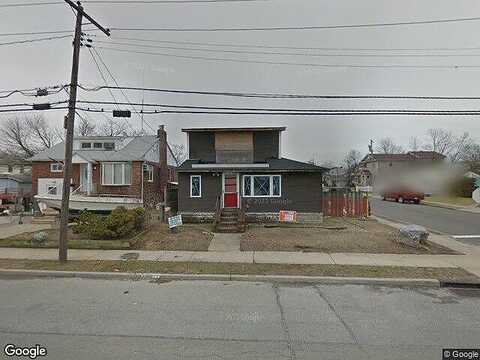 East, EAST ROCKAWAY, NY 11518