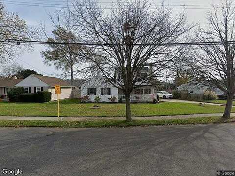 Johnson, BABYLON, NY 11702
