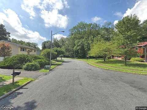 E Rutgers Rd, ORANGEBURG, NY 10962