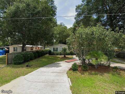 173Rd, SILVER SPRINGS, FL 34488