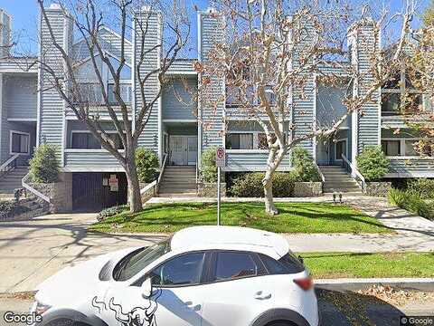 Hatteras, TARZANA, CA 91356