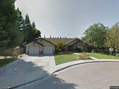 N Birch Ave, REEDLEY, CA 93654