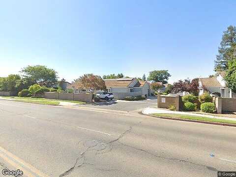 Cougar, CLOVIS, CA 93611