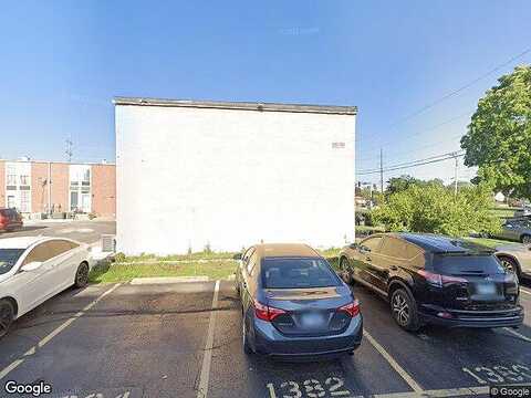 Pine, DES PLAINES, IL 60018