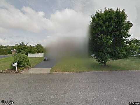 Windcrest, MANORVILLE, NY 11949
