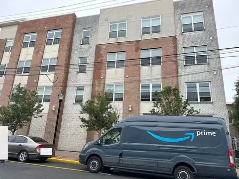 Summit Avenue, Unit 301, Union City, NJ 07087