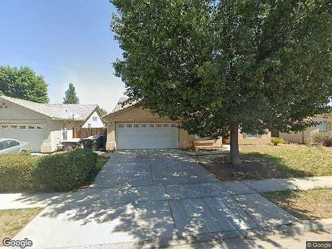 Sandalwood, TULARE, CA 93274