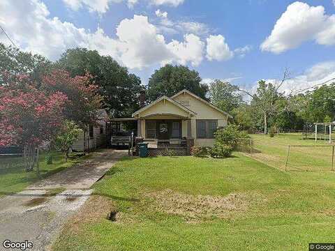 Roberts, BEAUMONT, TX 77701