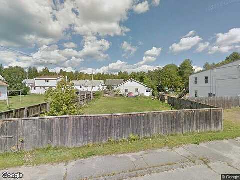 Medway, MILLINOCKET, ME 04462