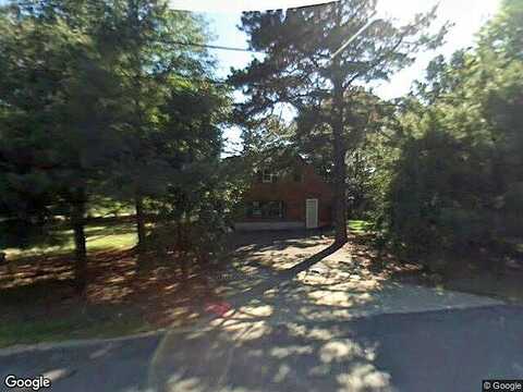 Middle, KENNEBUNK, ME 04043