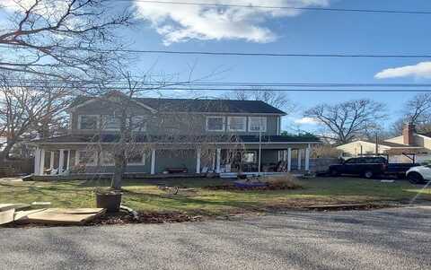 Charles, EAST PATCHOGUE, NY 11772