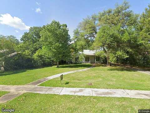 Oak, ABBEVILLE, LA 70510
