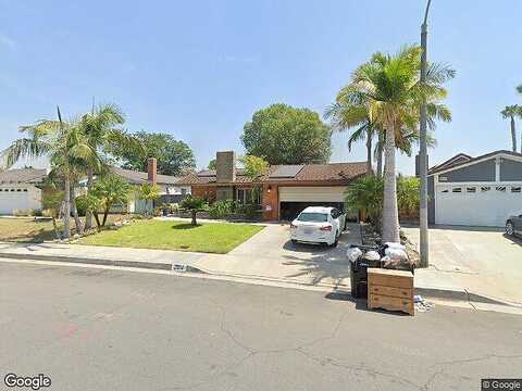 Lynda, WEST COVINA, CA 91792