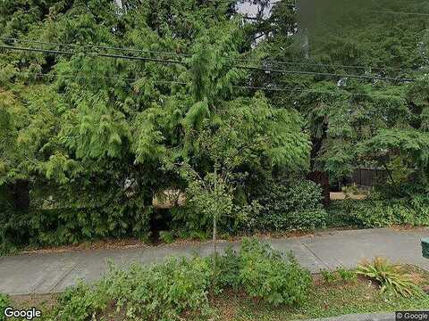 108Th, BELLEVUE, WA 98004