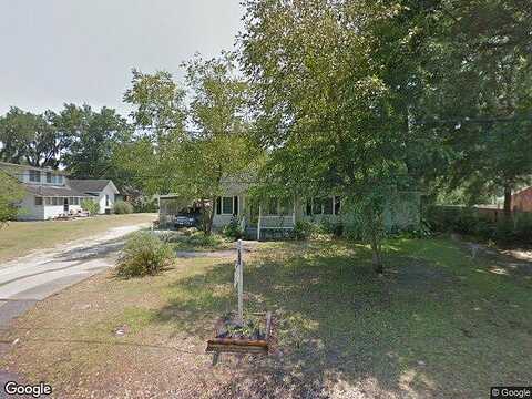 Oak, KINGSTREE, SC 29556