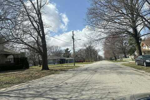 5Th, GIRARD, IL 62640