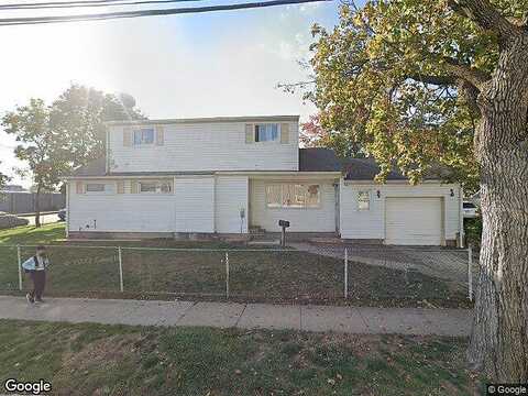 Sheridan, WESTBURY, NY 11590