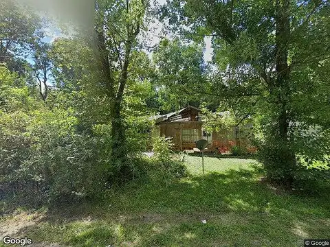 Bambi, SHEPHERDSVILLE, KY 40165