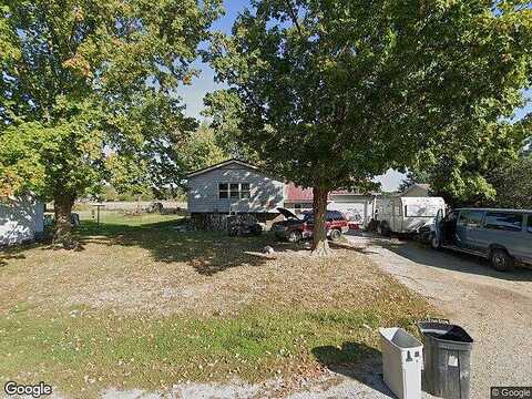 11Th, SAINT ELMO, IL 62458