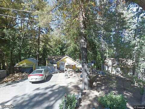 Plunge Rd, CRESTLINE, CA 92325