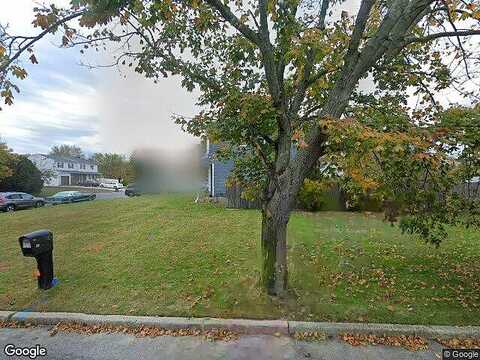 Redlef, PATCHOGUE, NY 11772