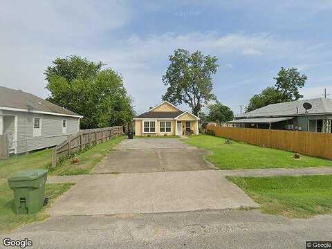 8Th, PORT ARTHUR, TX 77640