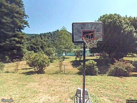 Hunter Creek, KLAMATH, CA 95548