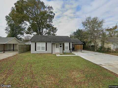 8Th, PORT NECHES, TX 77651