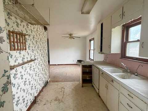 15Th, LARNED, KS 67550
