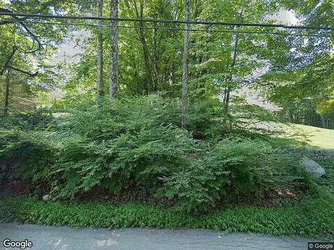 Maple, EASTON, CT 06612