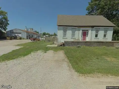 Oak, CARLINVILLE, IL 62626