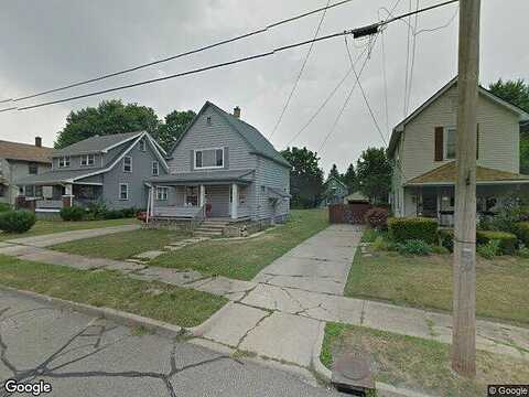 Parkway, STRUTHERS, OH 44471