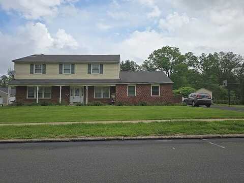 Greensward, WARRINGTON, PA 18976