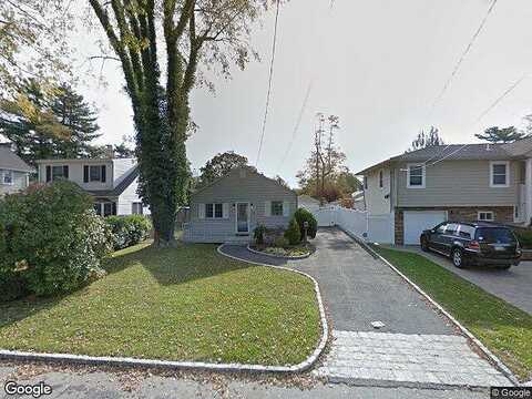 Lowerre, BABYLON, NY 11702