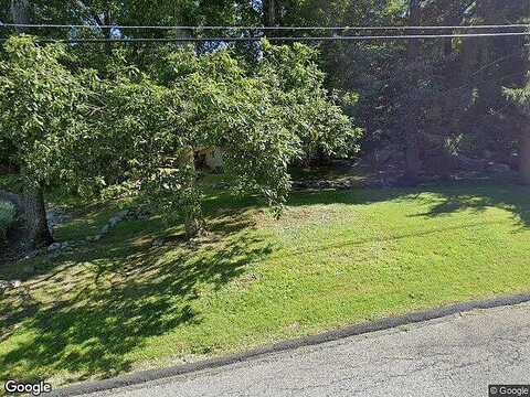 Chincopee, HOPATCONG, NJ 07843