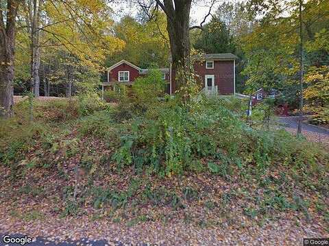 Alberts Hill, SANDY HOOK, CT 06482