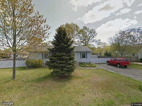 Rowland, PATCHOGUE, NY 11772