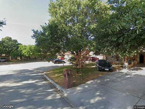 Avenue A, GRAND PRAIRIE, TX 75051